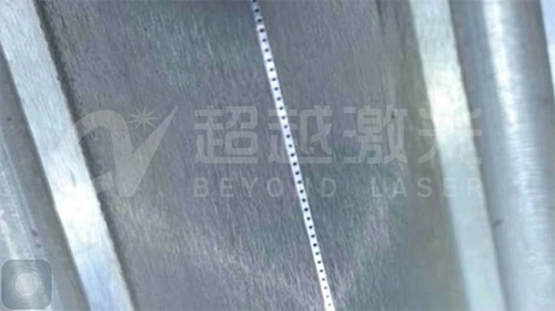 熔喷布模具打孔.jpg