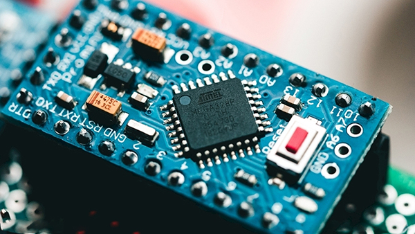 芯片与PCB之间是什么关系？它们会有怎样的发展呢？-5.jpg